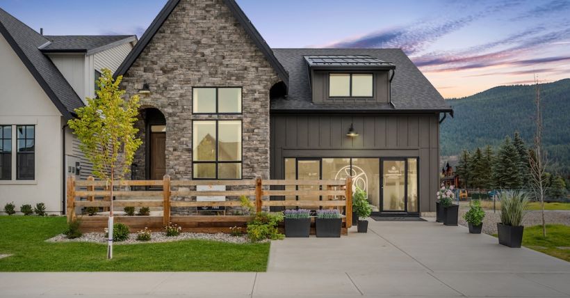 Armstrong BC Real Estate | ‭2440 Bradley Drive 